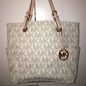 Michael Kors Handbag New & Perfect Condition!